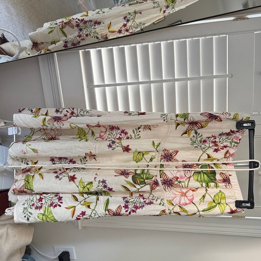 Floral Maxi skirt